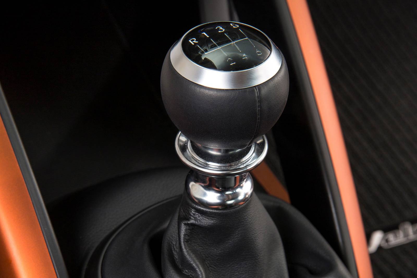 2017 Hyundai Veloster interior SHF