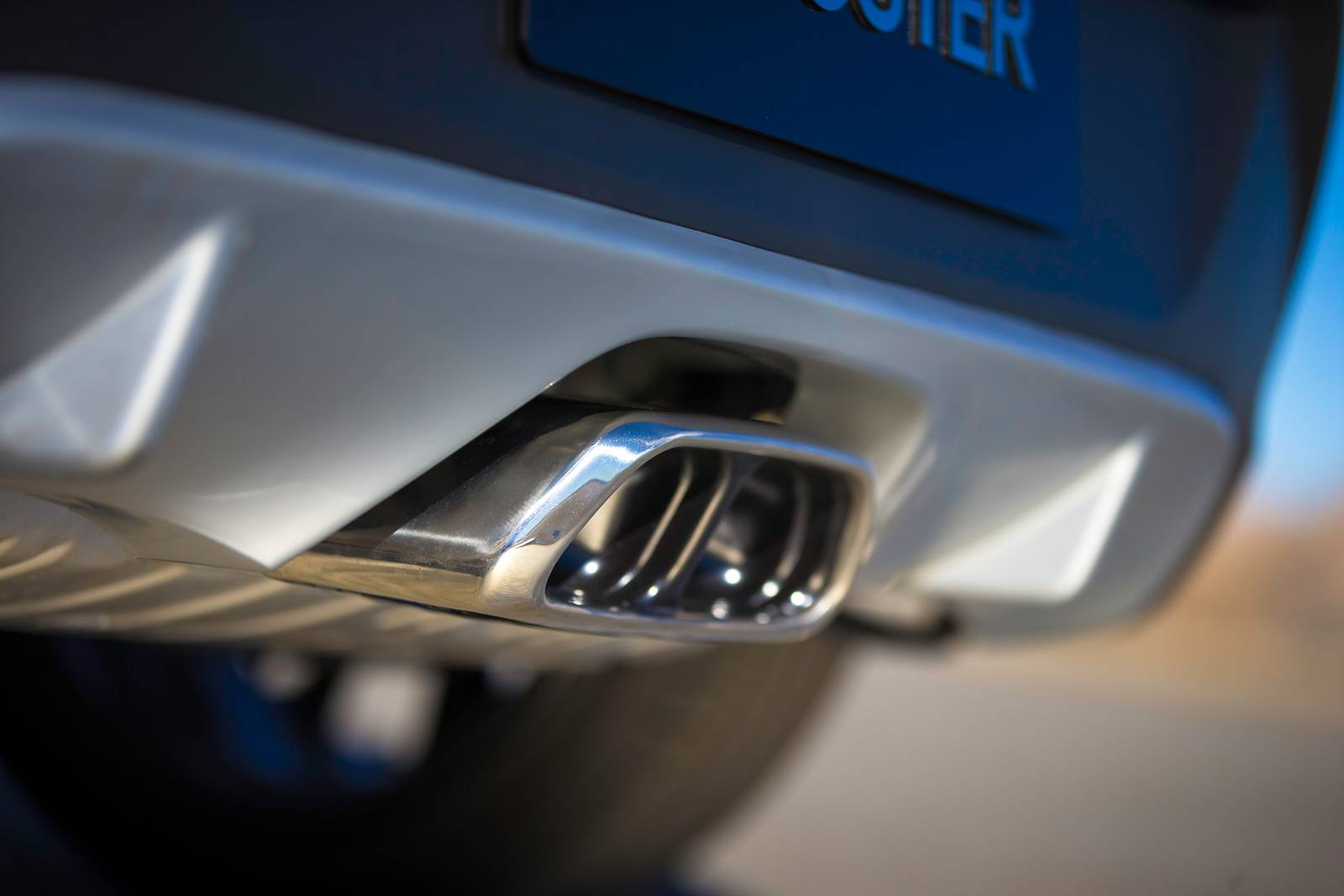 2019 Hyundai Veloster exterior EDETAIL