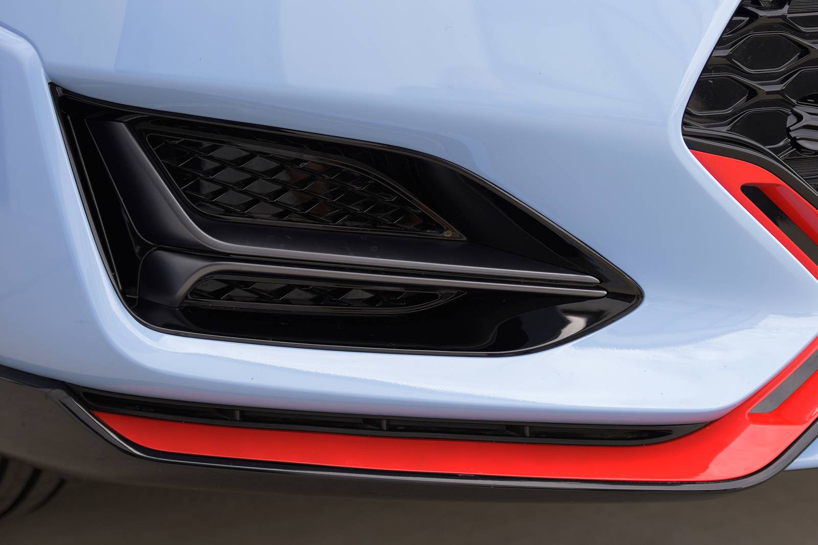 2019 Hyundai Veloster exterior EDETAIL
