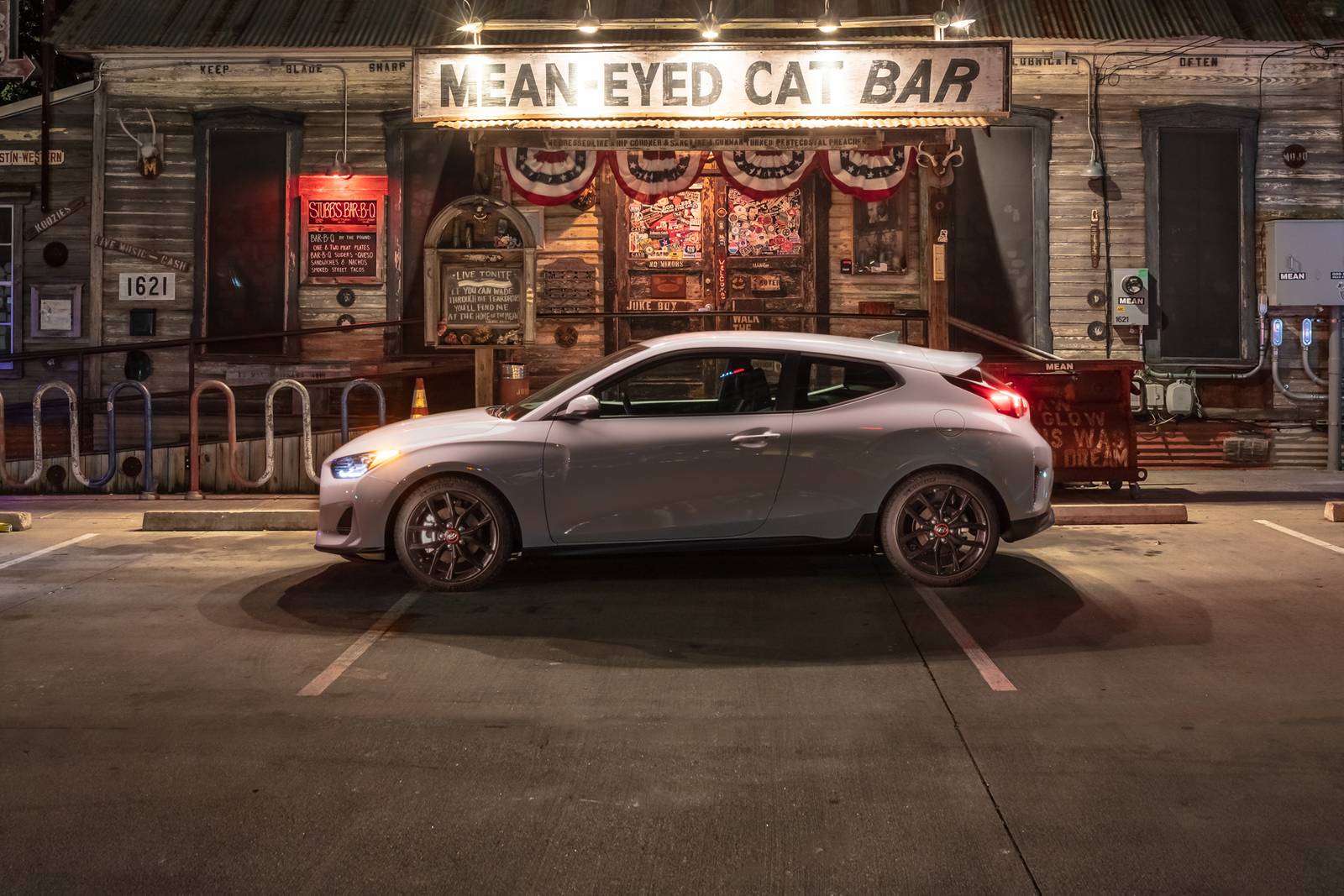2019 Hyundai Veloster exterior LIFE1