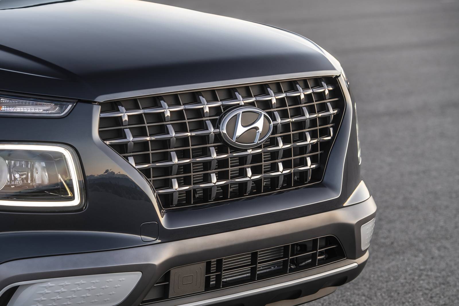 2020 Hyundai Venue front safety FBDG