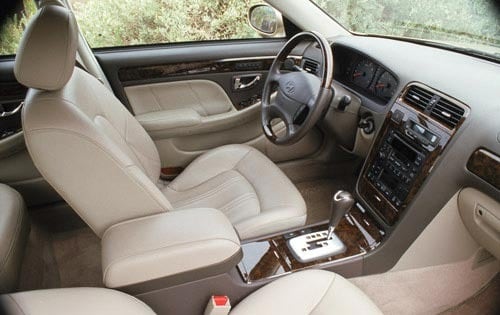 2002 Hyundai XG350 interior I