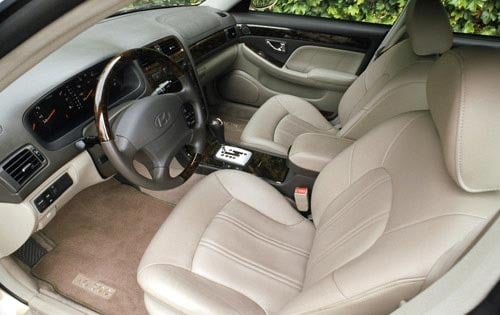 2002 Hyundai XG350 interior I