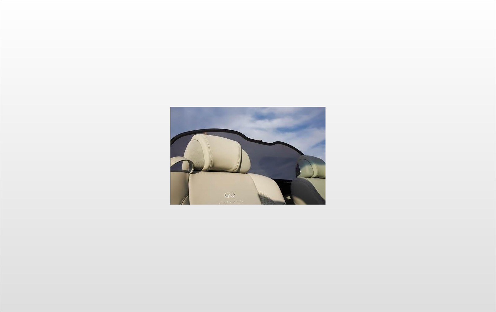 2011 INFINITI G Convertible interior DETAIL