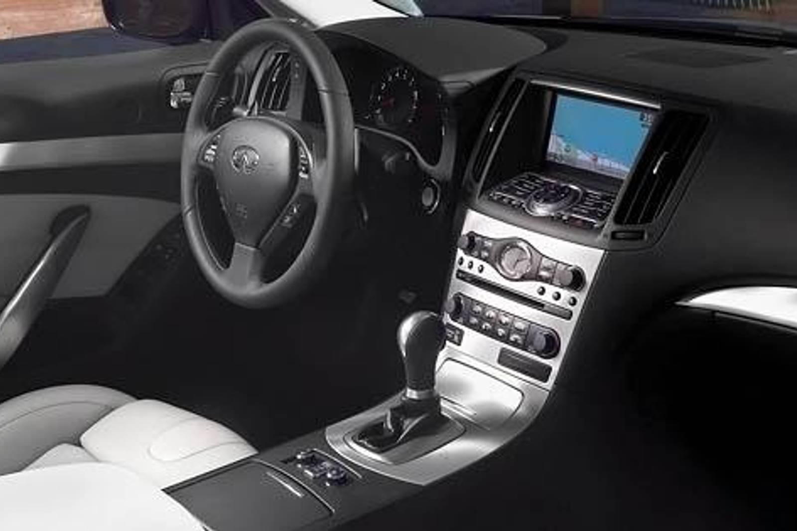 2012 INFINITI G Convertible interior I