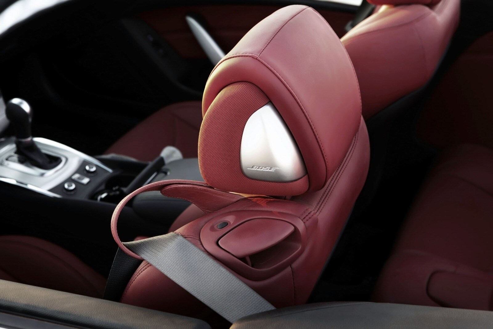 2013 INFINITI G Convertible interior DETAIL