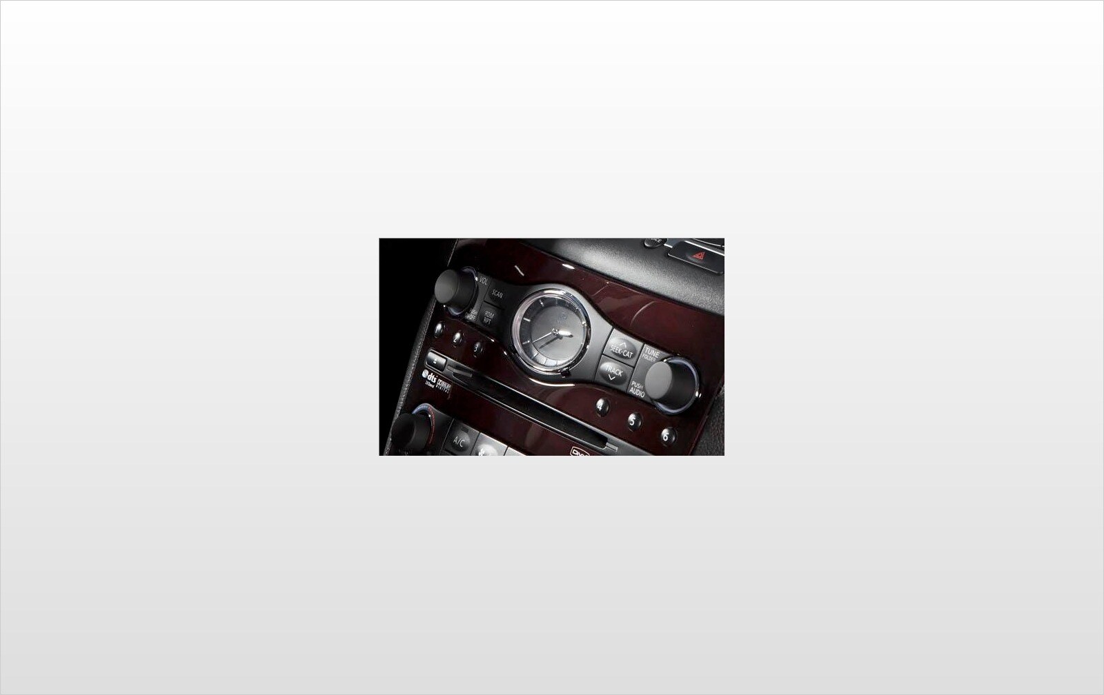 2011 INFINITI G Sedan interior CC