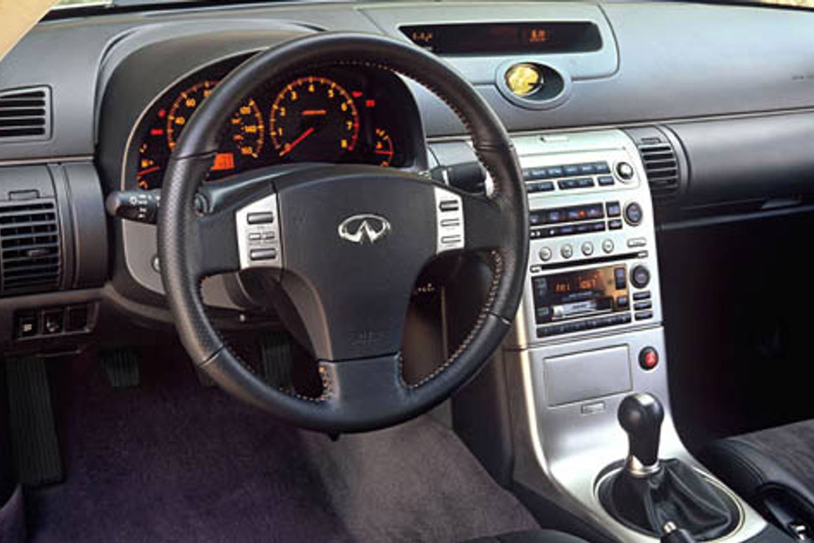 2003 INFINITI G35 interior D