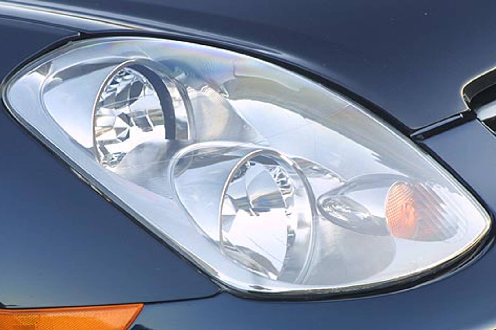 2003 Infiniti G35 — OEM photo 1
