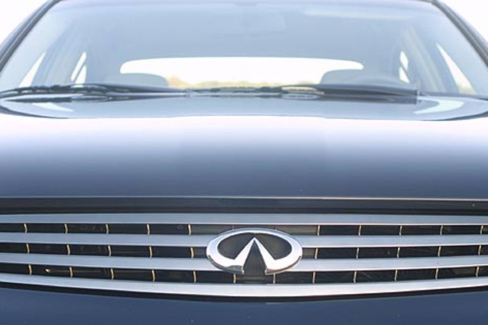 2003 Infiniti G35 — OEM photo 2