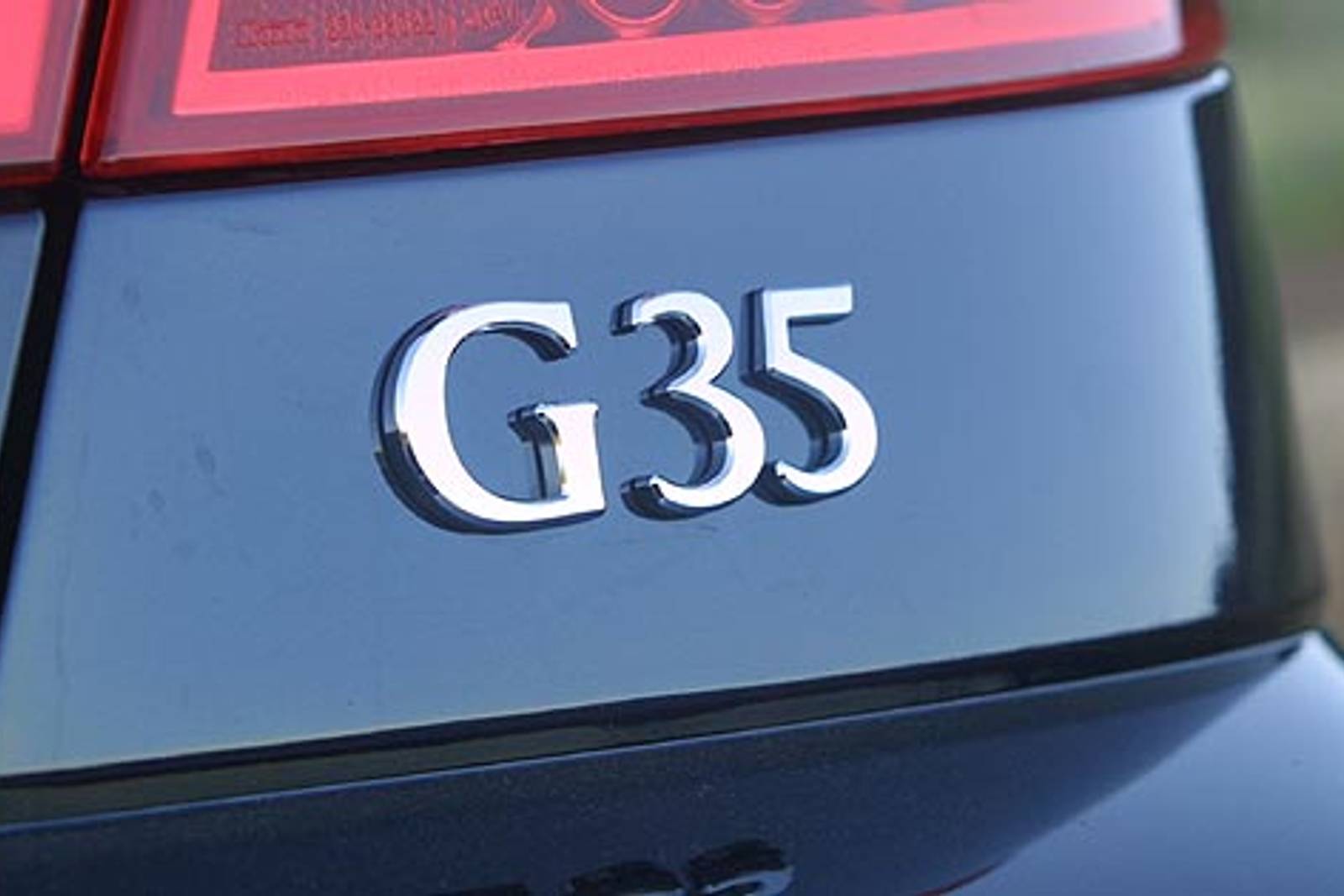 2003 Infiniti G35 — OEM photo 4
