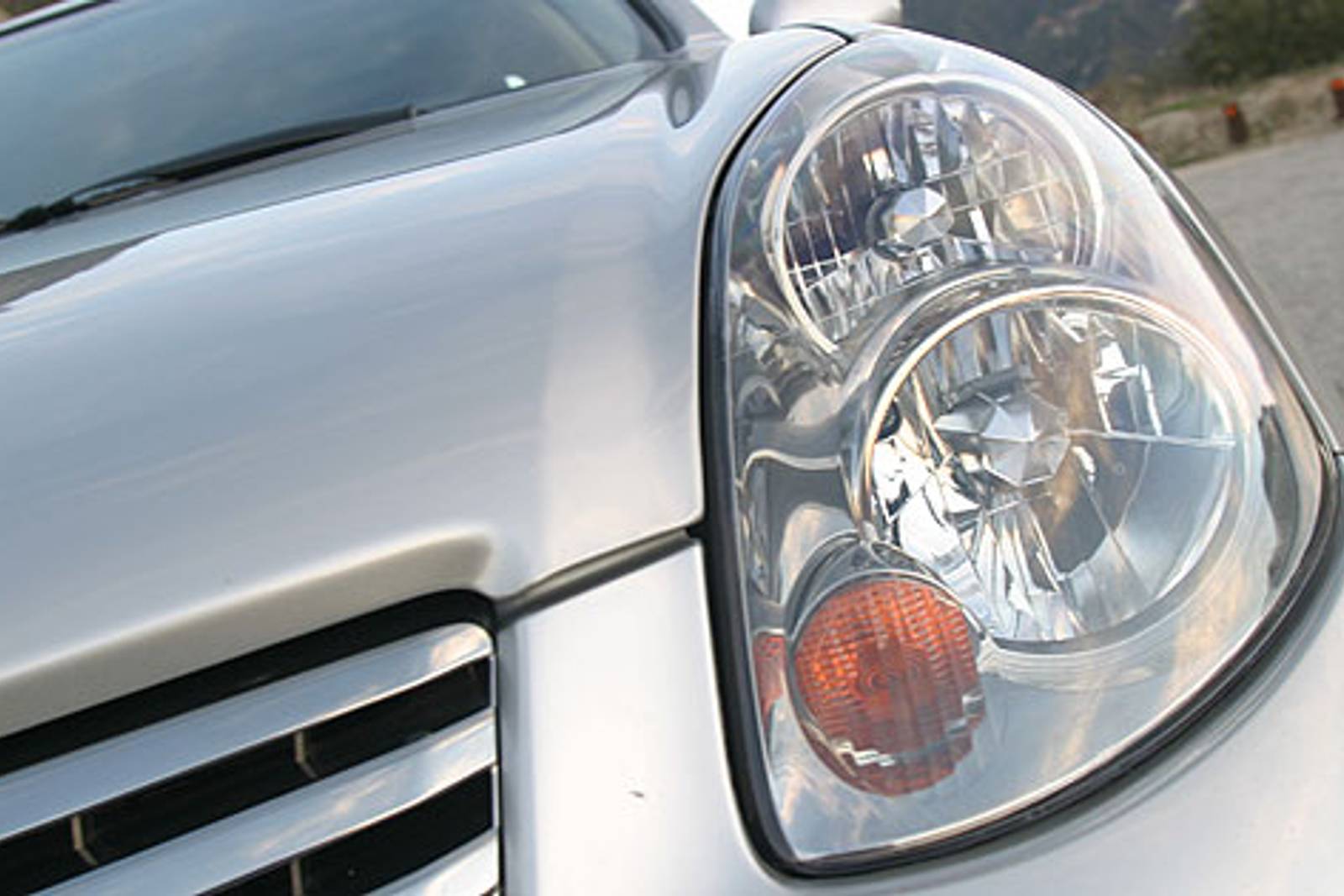 2004 INFINITI G35 exterior EDETAIL
