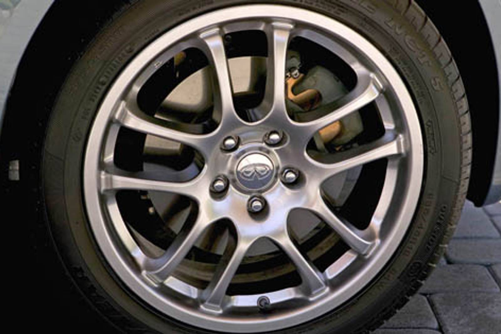 2005 Infiniti G35 exterior W