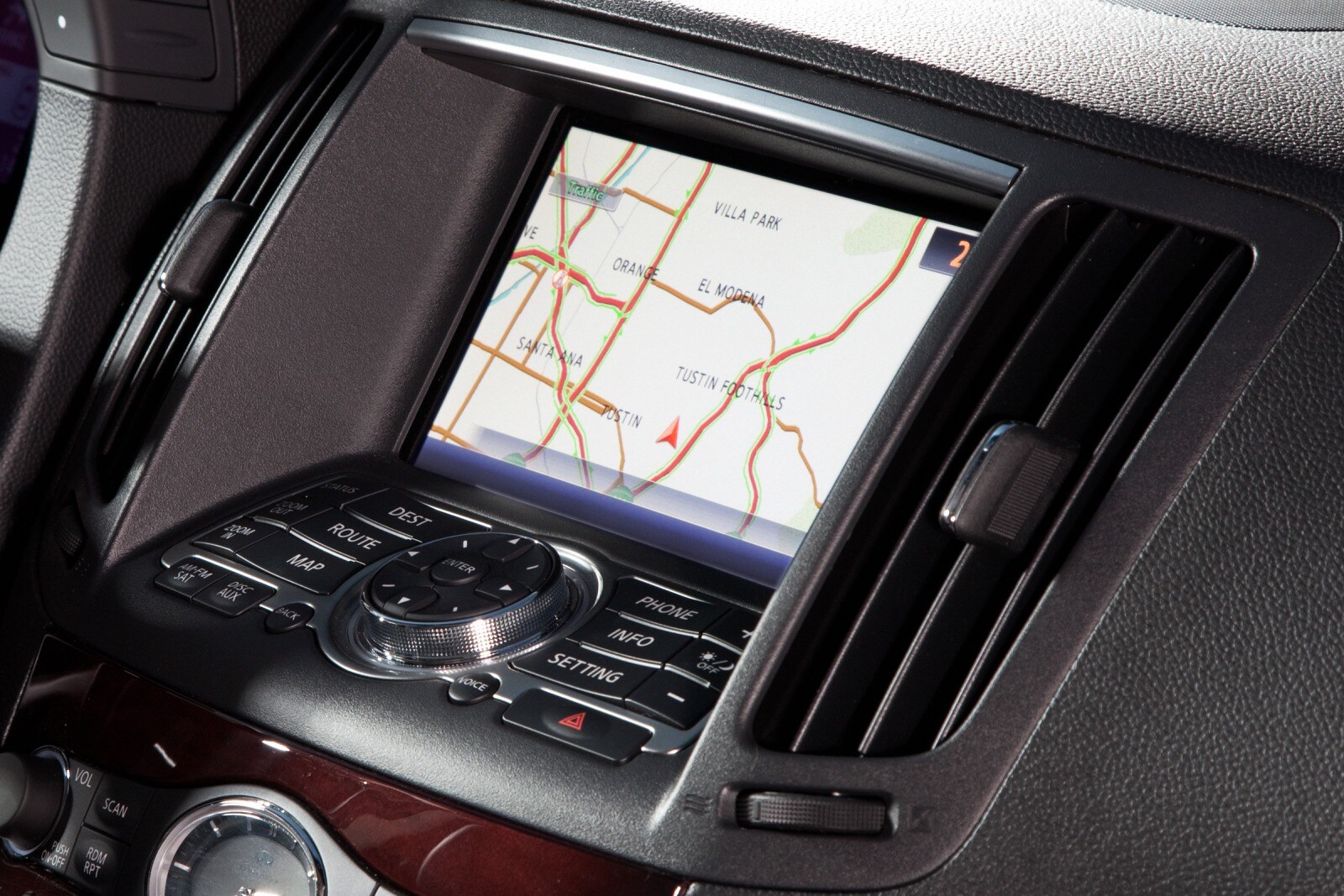 2010 Infiniti G37 interior NAVSYS