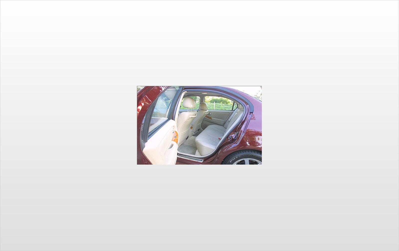 2003 INFINITI I35 interior RI