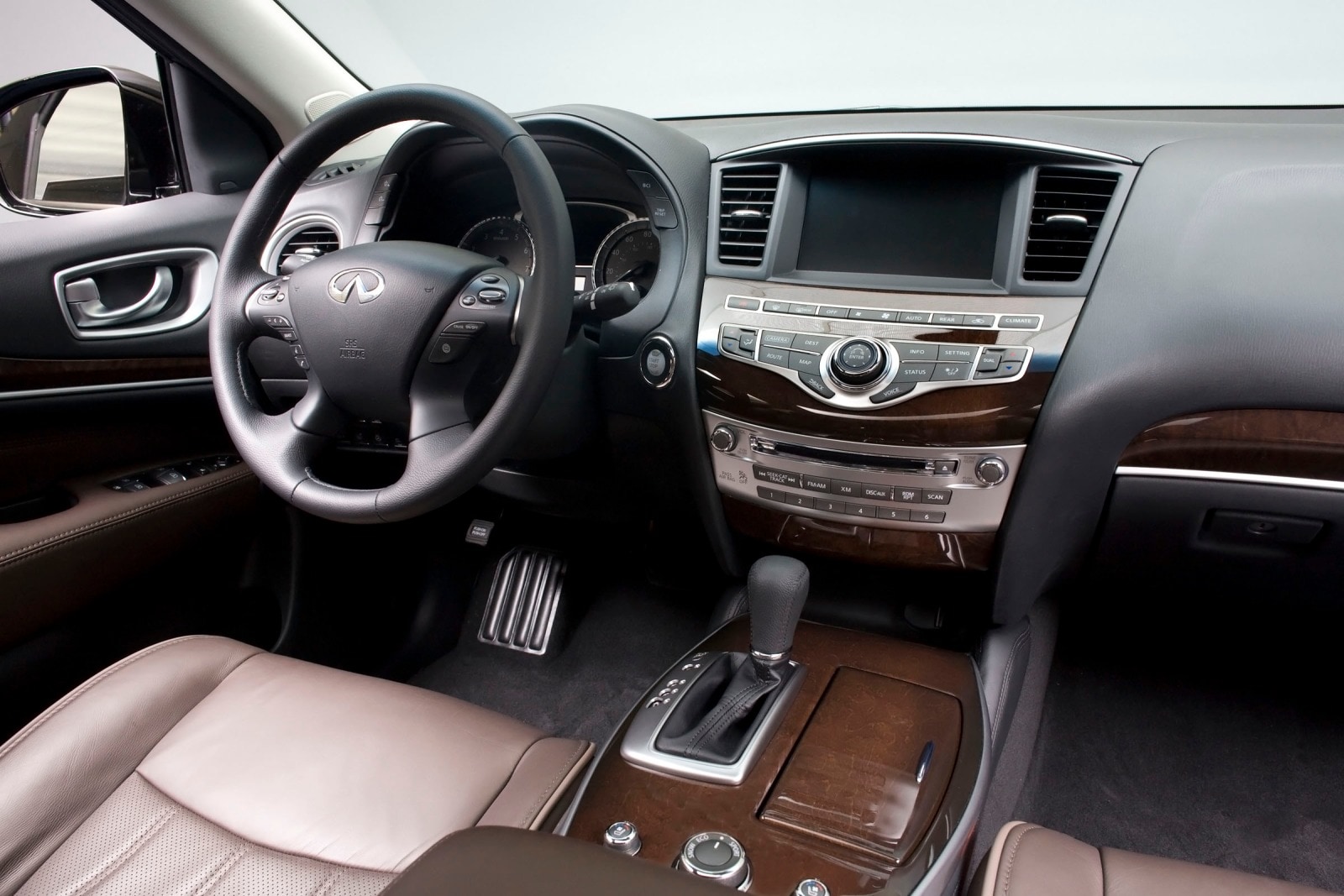 2013 INFINITI JX interior D