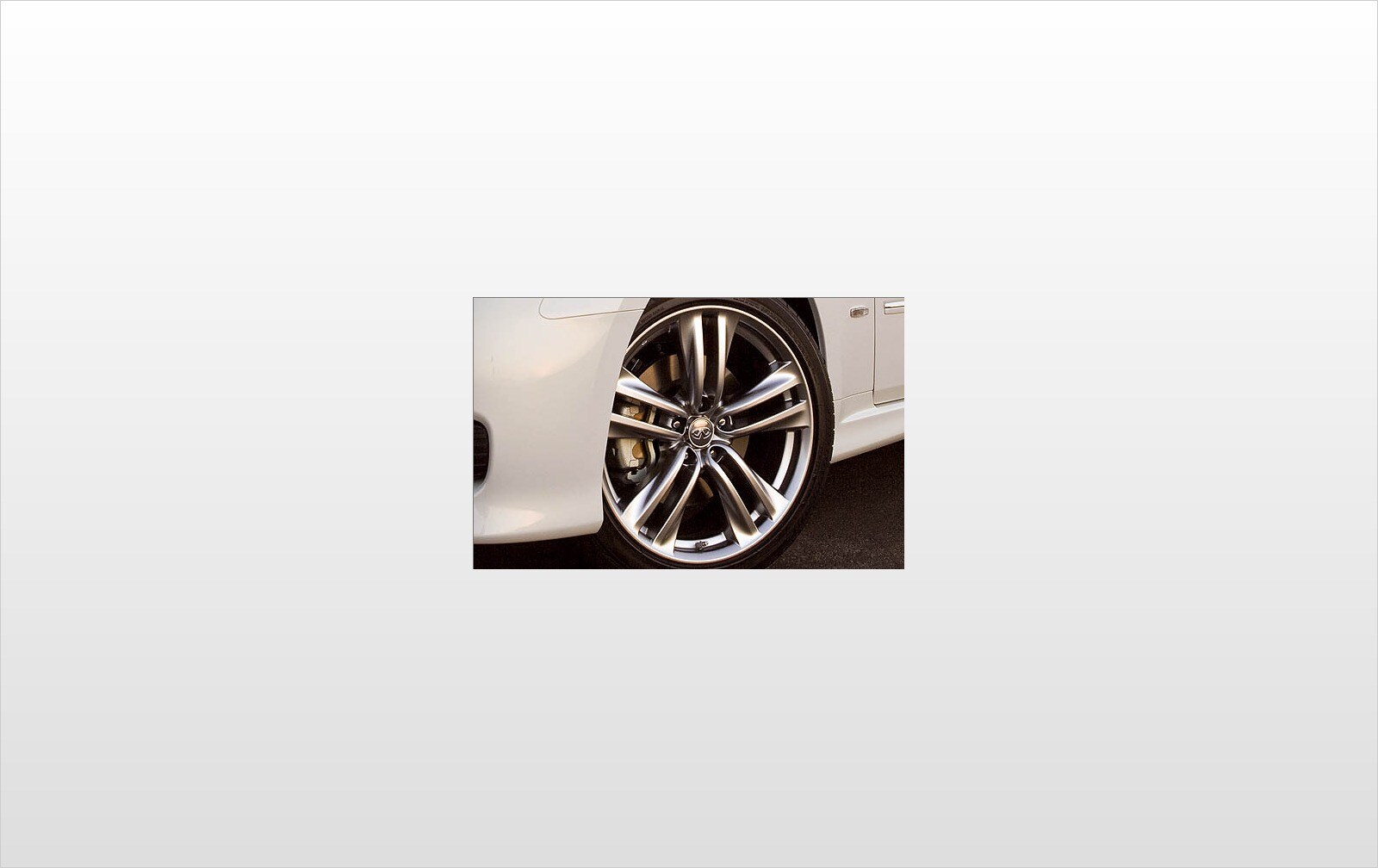 2008 Infiniti M35 — OEM photo 5