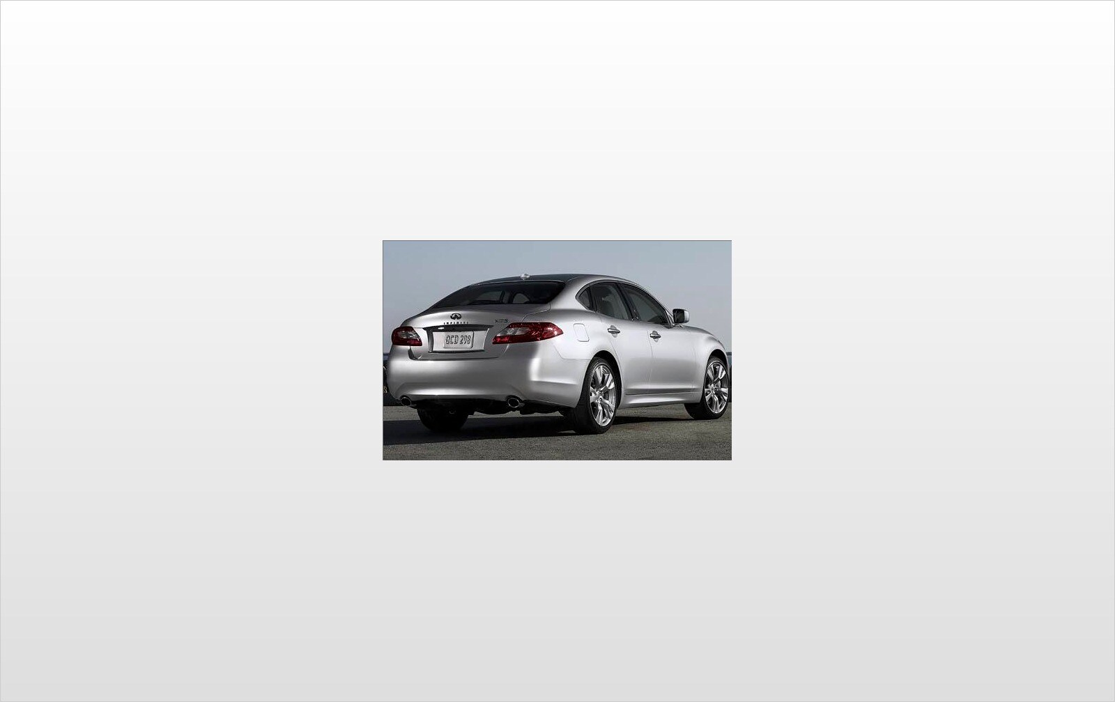 2011 INFINITI M37
