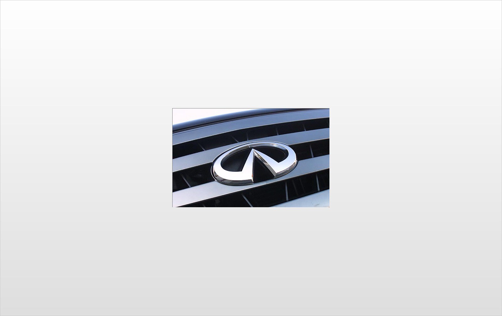 2003 INFINITI M45 exterior FBDG