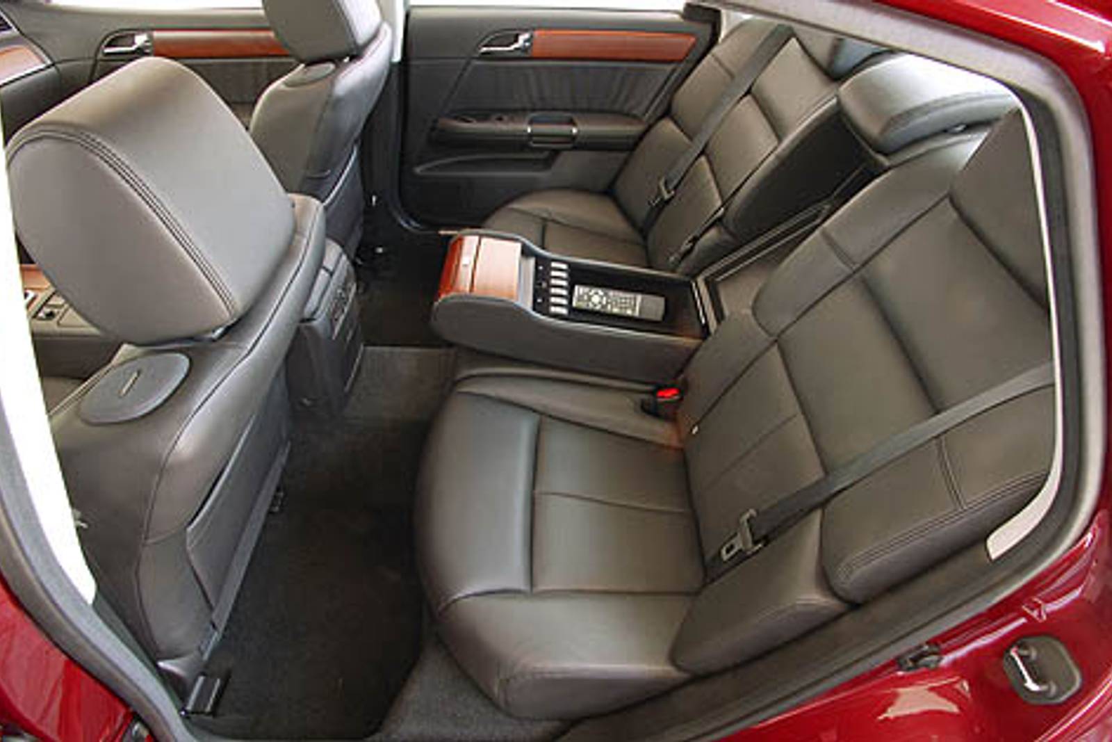 2007 INFINITI M45 interior RI