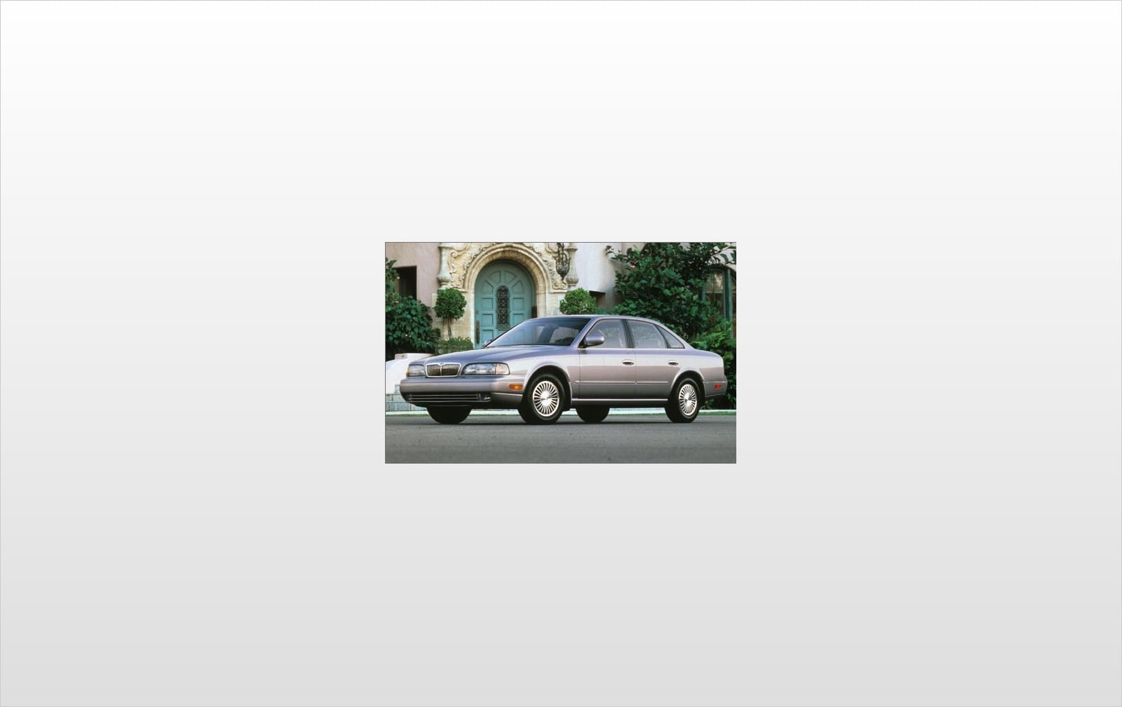 1995 INFINITI Q45 Sedan Exterior