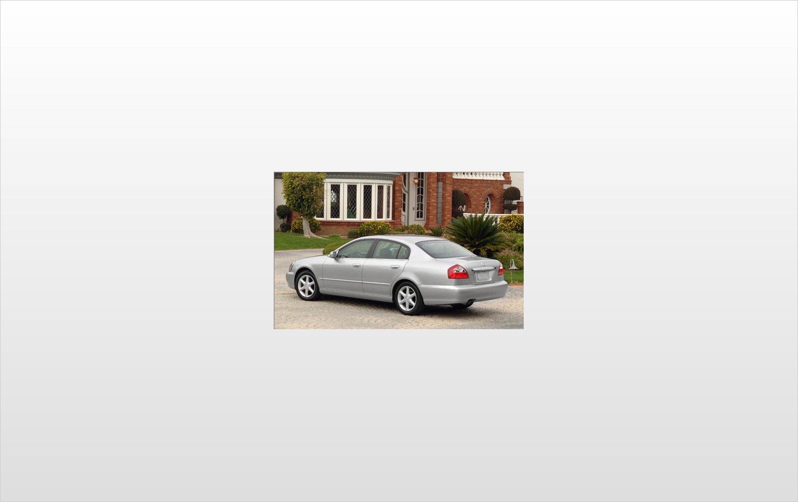 2004 INFINITI Q45 Sedan Exterior