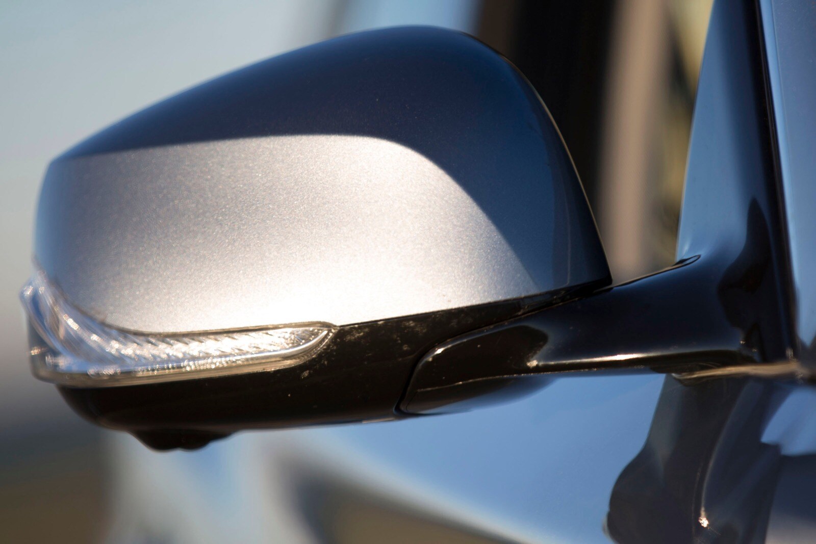 2015 Infiniti Q50 front safety EDETAIL