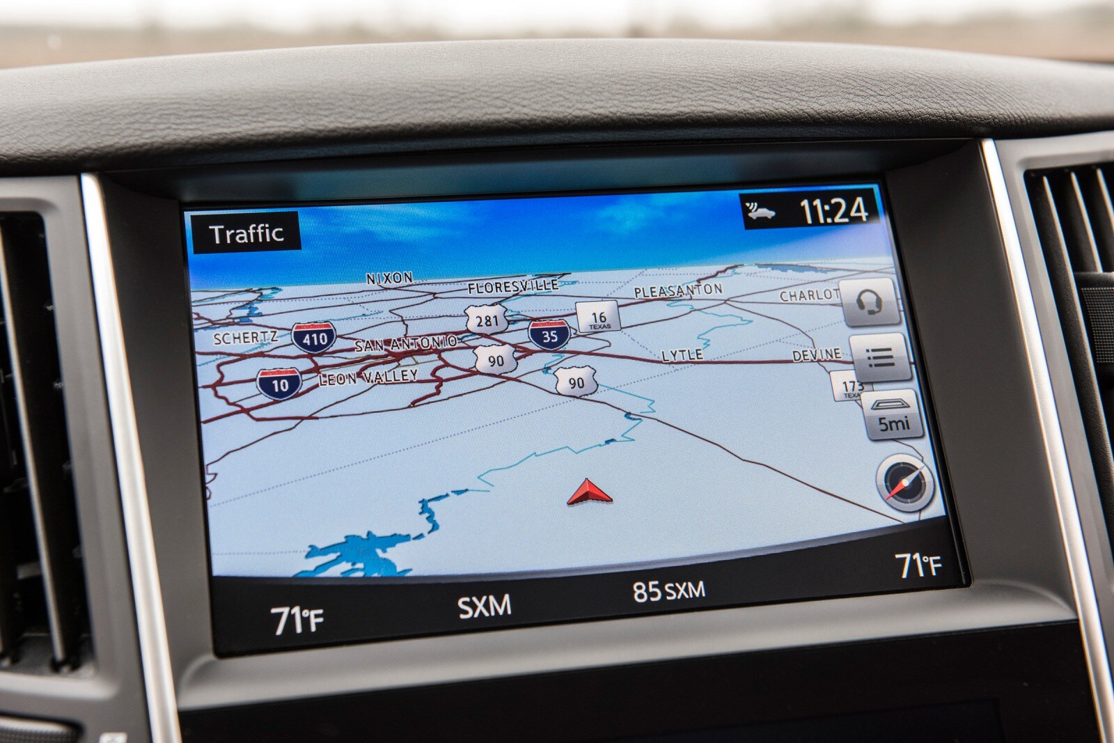 2016 Infiniti Q50 interior NAVSYS