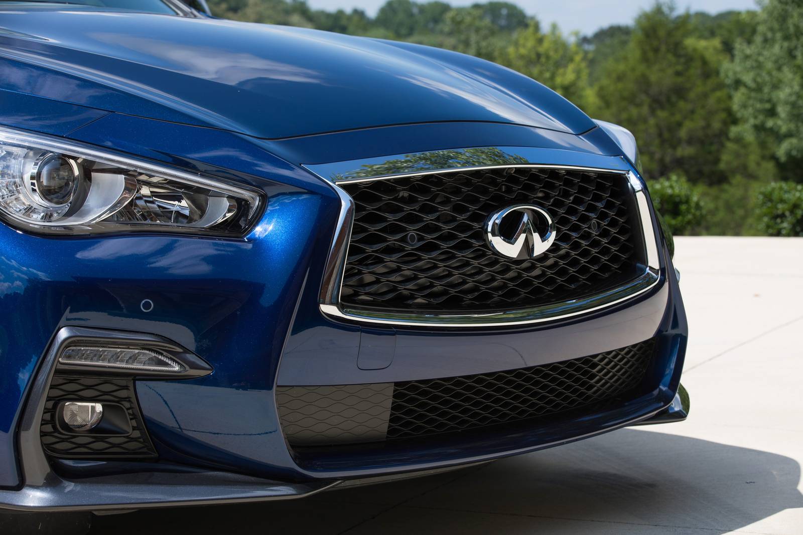 2018 Infiniti Q50 exterior FBDG
