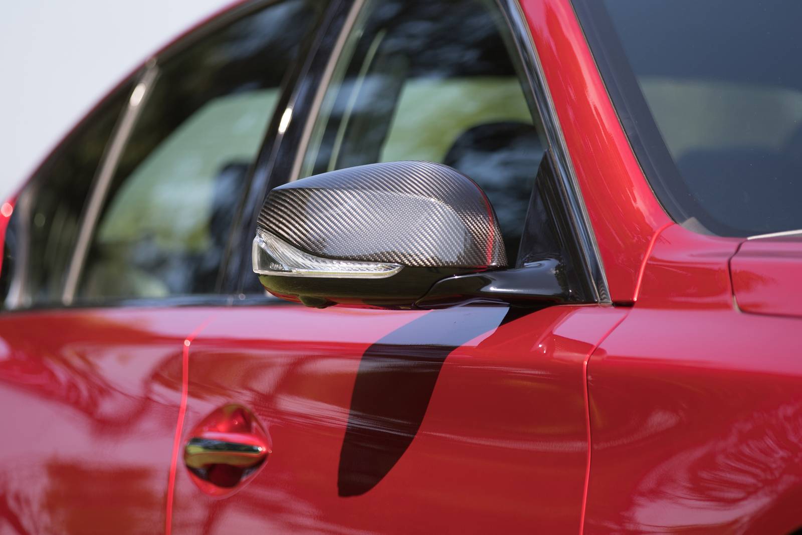 2018 Infiniti Q50 front safety EXM