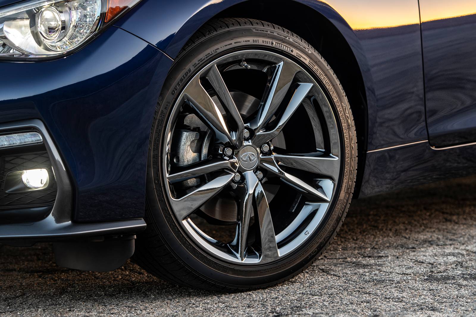 2021 Infiniti Q50 exterior W