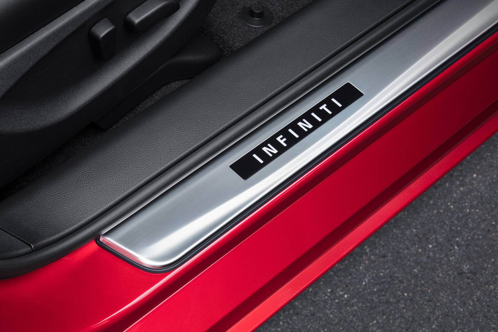 2021 Infiniti Q50 front safety DETAIL