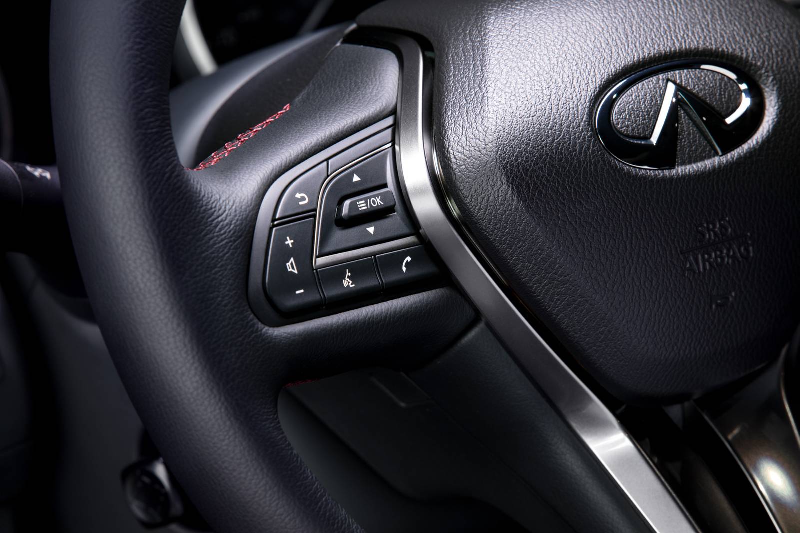 2022 INFINITI Q50 interior AUXCTRL