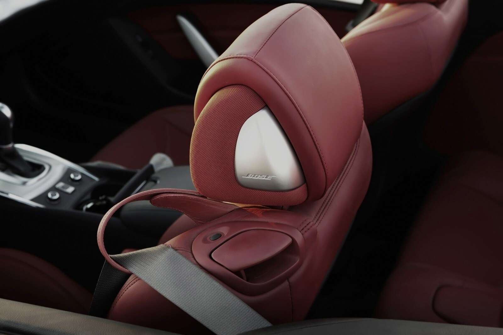 2014 INFINITI Q60 Convertible interior DETAIL