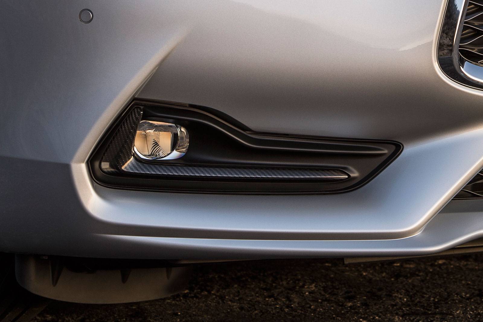 2018 Infiniti Q60 exterior FOG