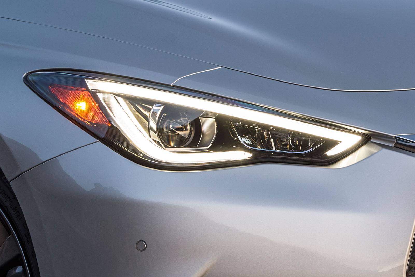 2018 Infiniti Q60 exterior EDETAIL