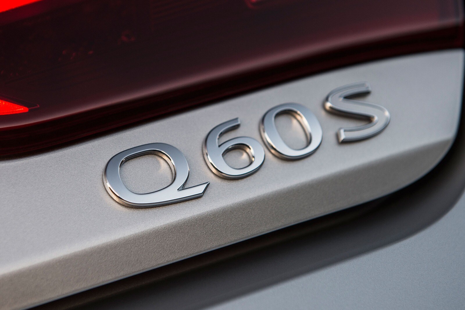 2018 Infiniti Q60 exterior RBDG