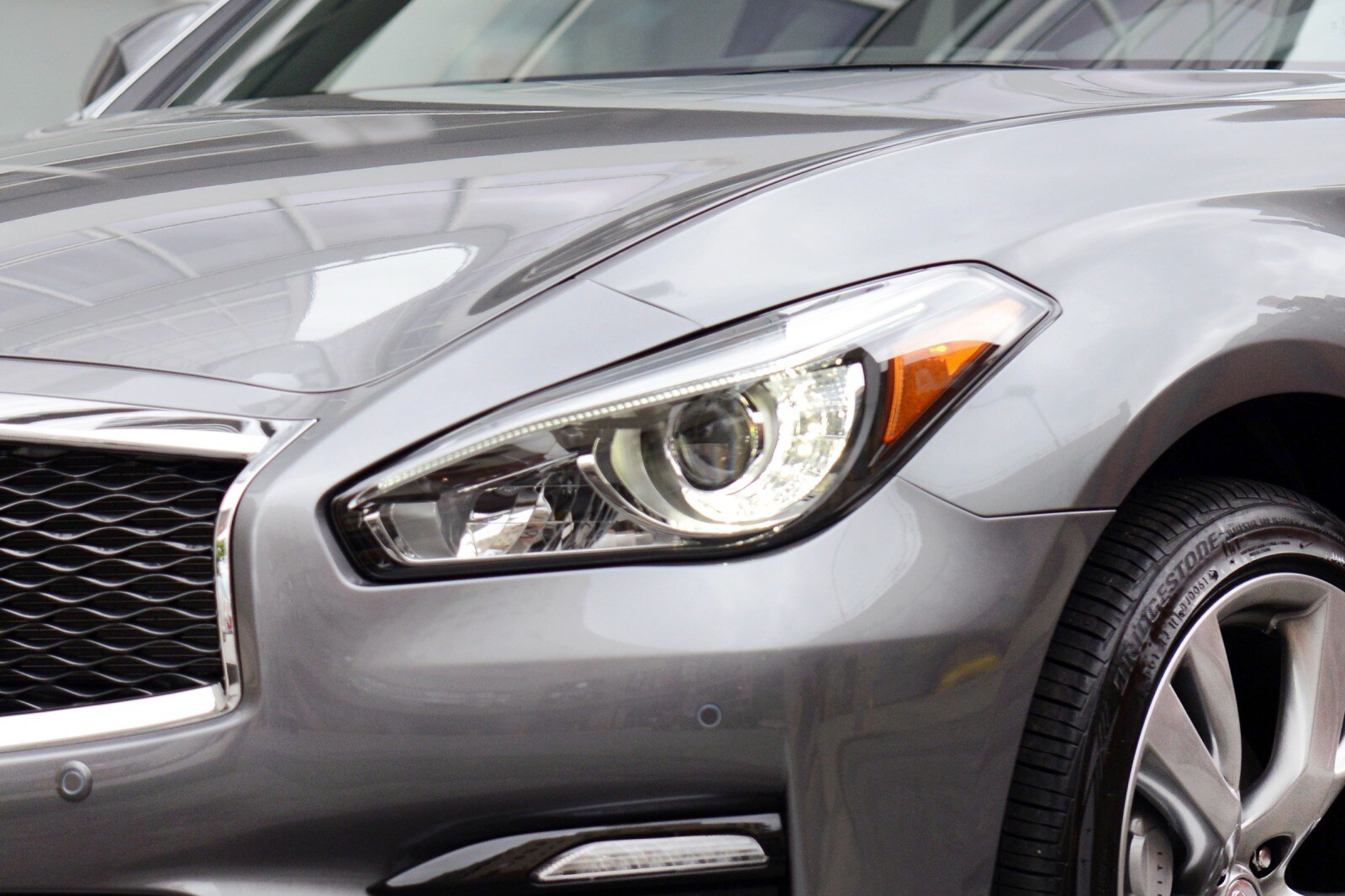 2017 INFINITI Q70 exterior EDETAIL