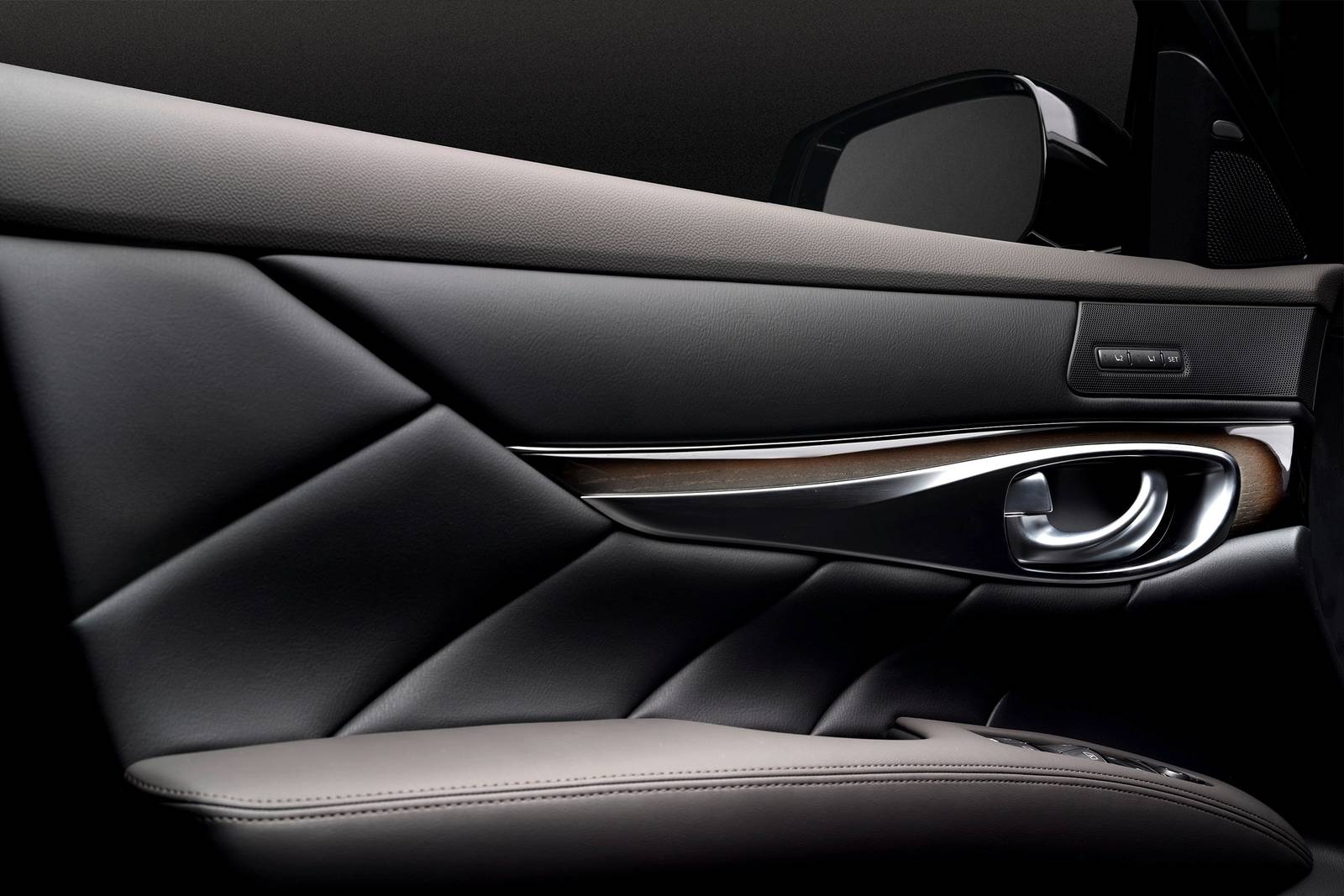 2018 INFINITI Q70 interior DETAIL