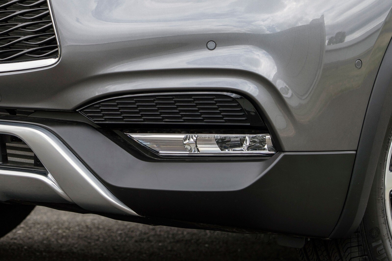 2017 Infiniti Qx30 exterior FOG