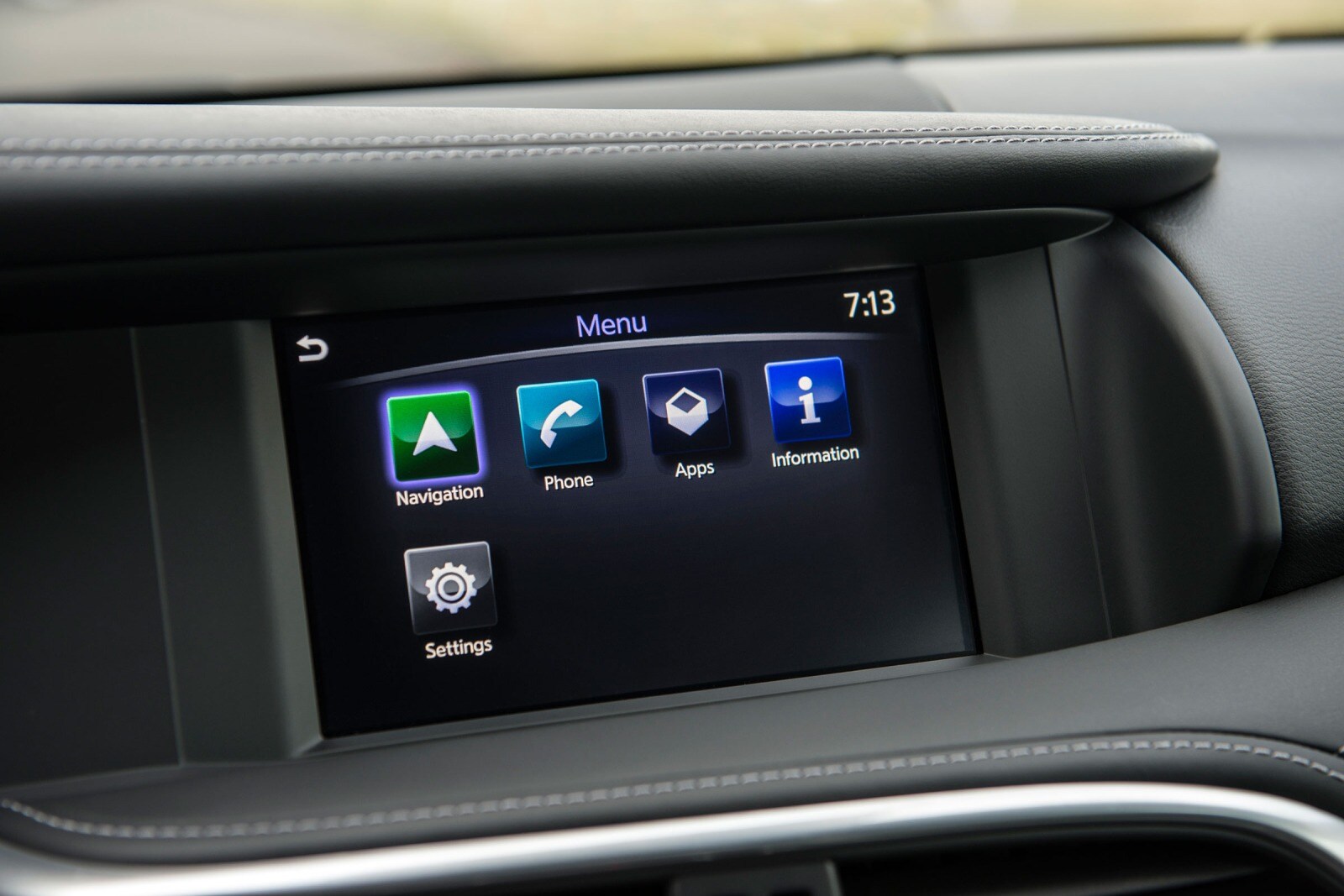 2017 Infiniti QX30 front safety CC