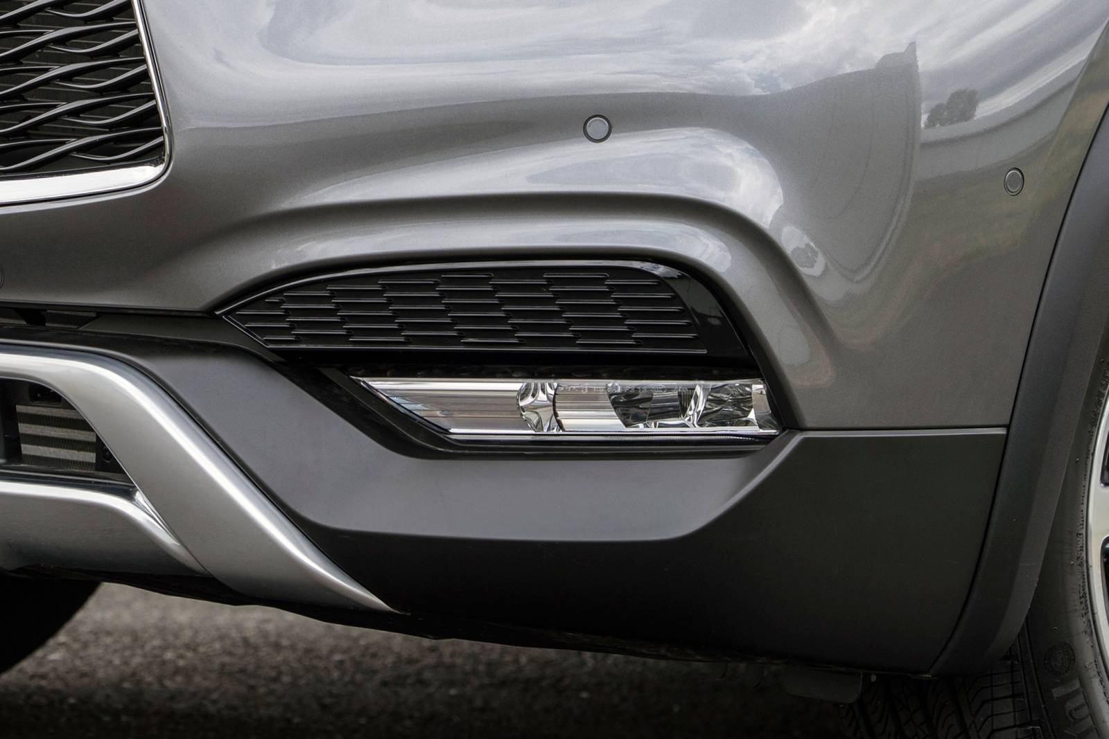 2018 Infiniti Qx30 exterior FOG