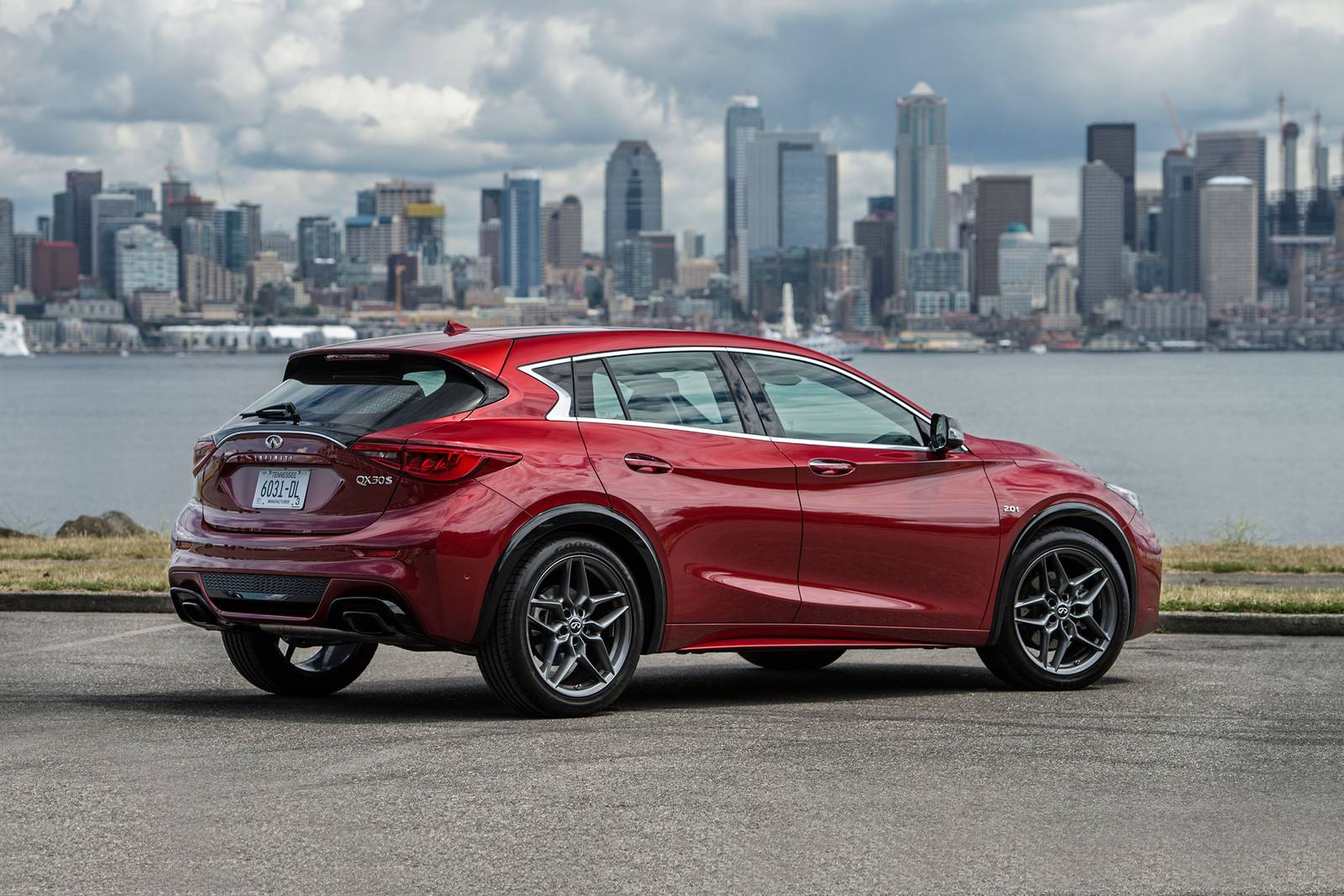 2018 Infiniti Qx30 exterior F