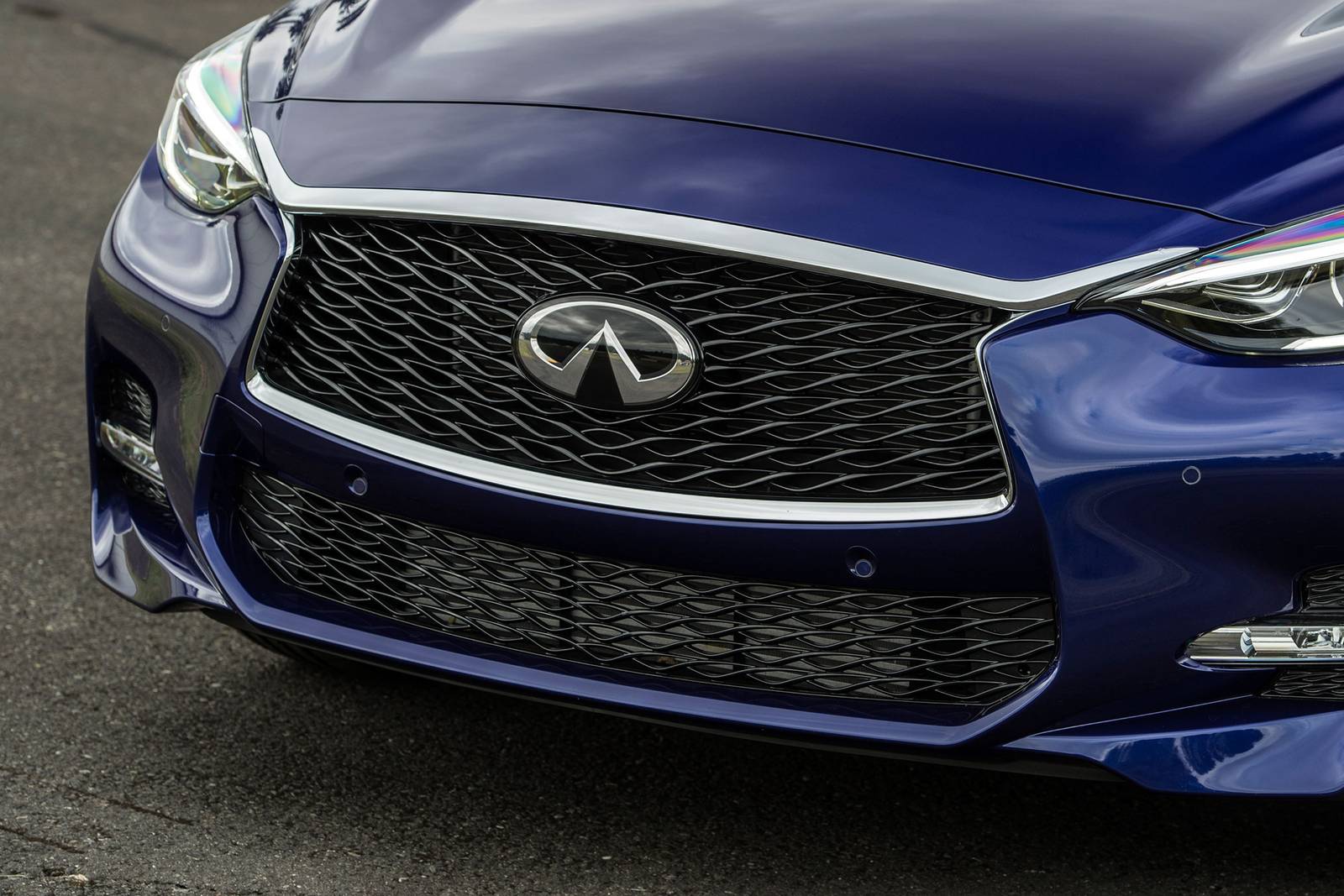 2018 Infiniti Qx30 exterior FBDG