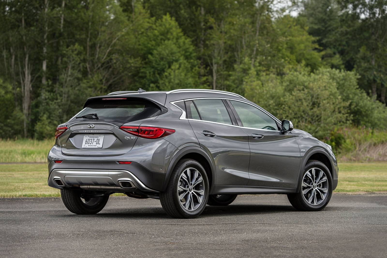 2019 Infiniti QX30 — OEM photo 4