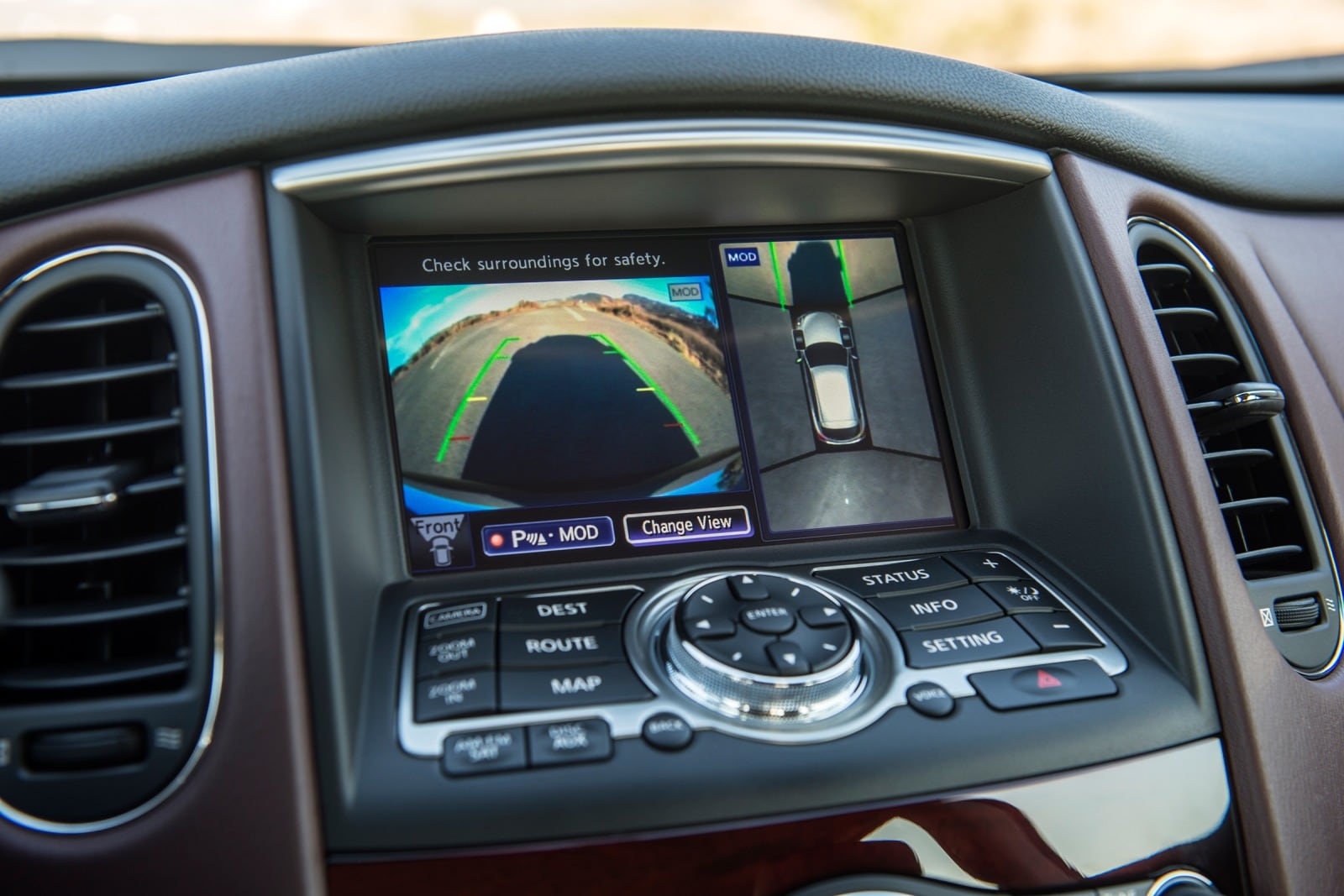 2017 Infiniti Qx50 interior DETAIL
