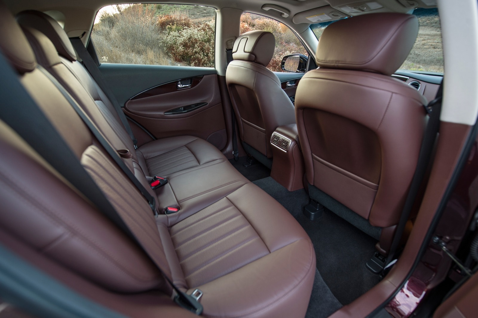 2017 Infiniti Qx50 interior RI