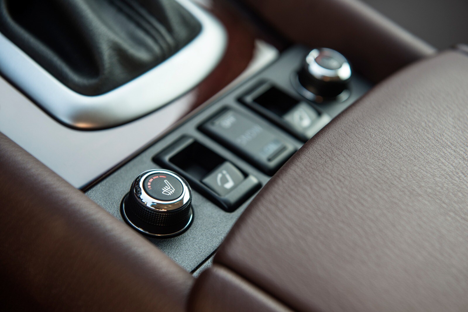 2017 Infiniti QX50 front safety DETAIL