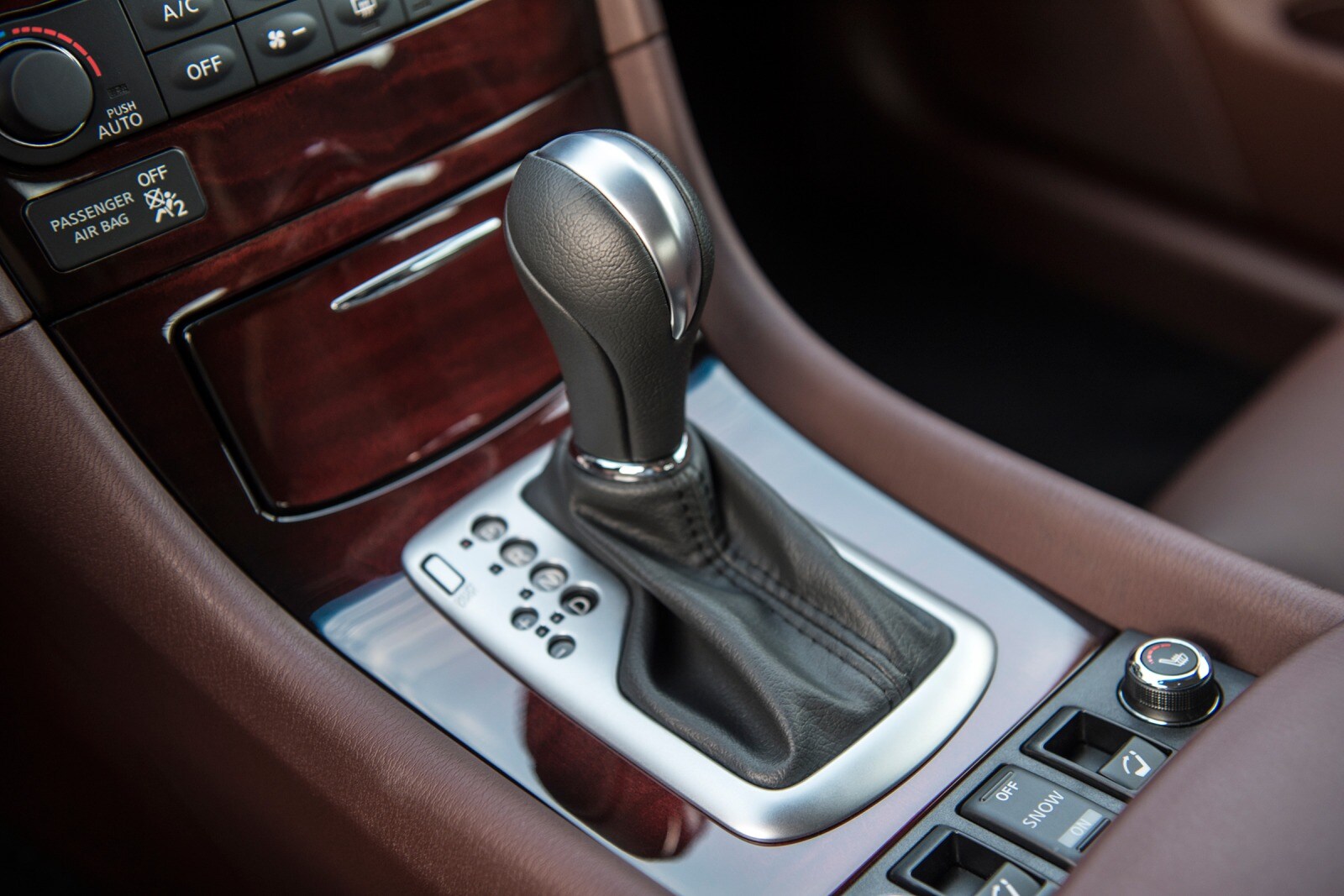 2017 Infiniti Qx50 interior SHF