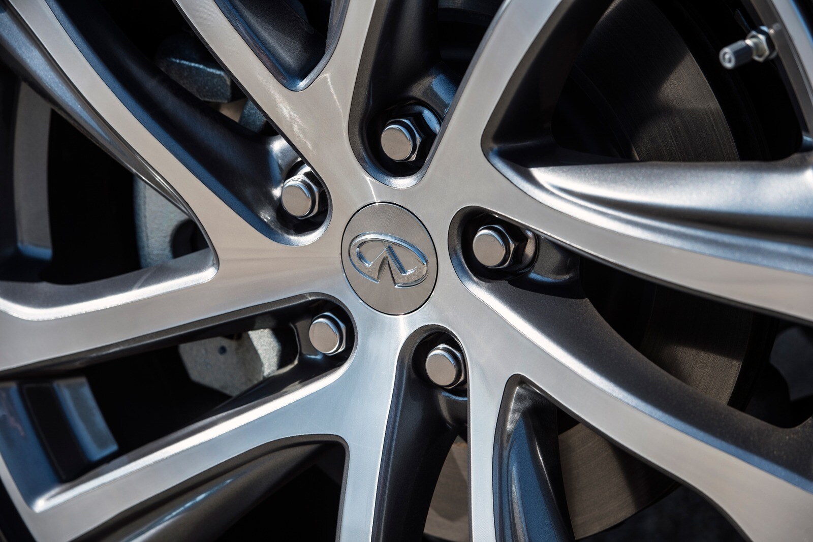 2017 Infiniti Qx50 exterior W